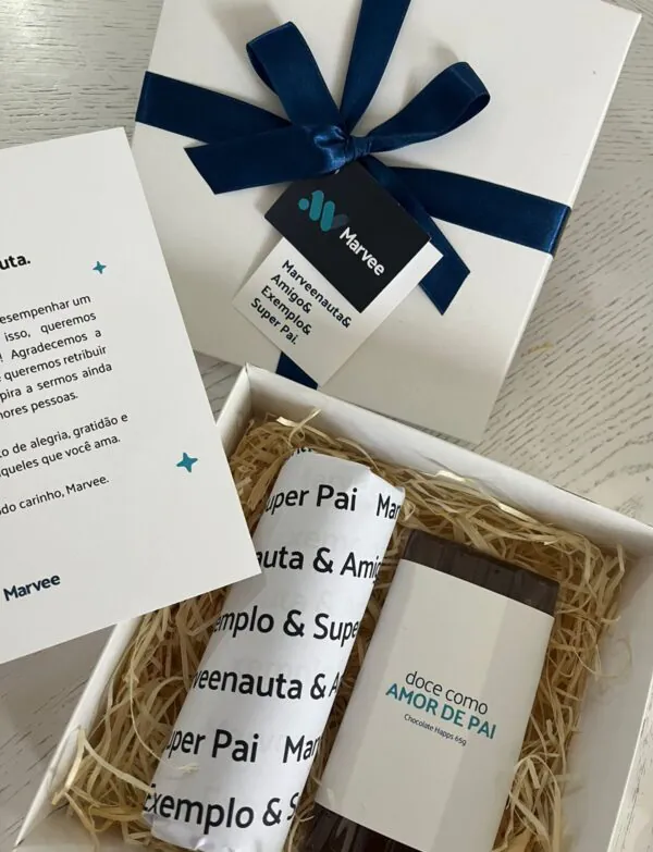 Kit Presente Bebida em Lata + Chocolate Personalizado - Embrulho e Tag Exclusiva Estúdio Suspirar